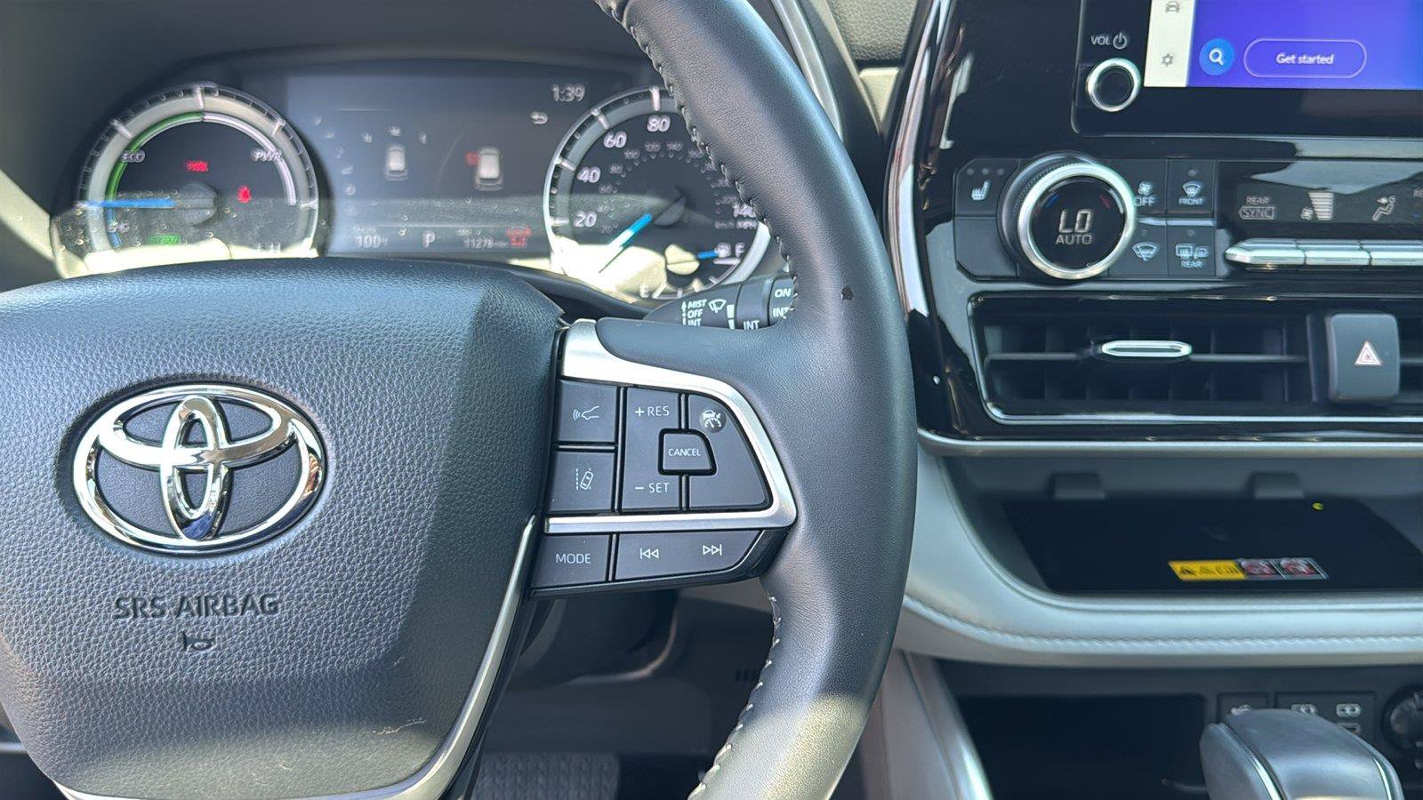 Used 2026 Toyota Highlander XLE AWD/4WD image 19