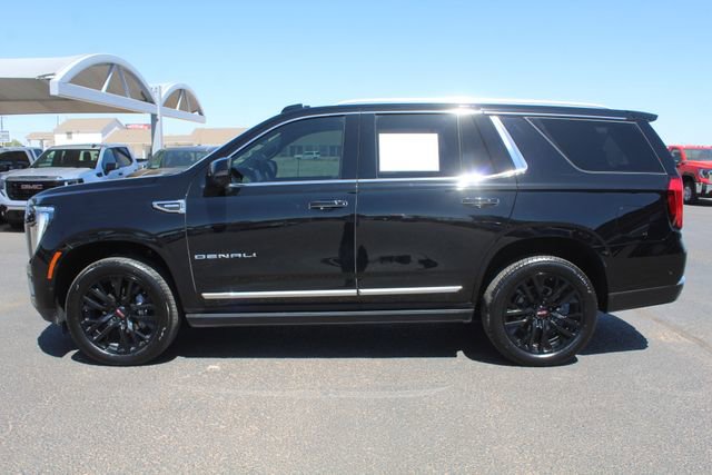 Used 2025 GMC Yukon Denali w/ Denali Reserve Package image 9