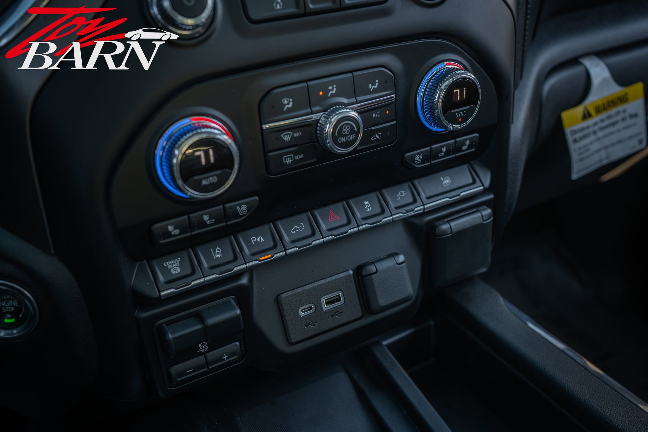 Used 2022 GMC Sierra 3500 Denali image 38