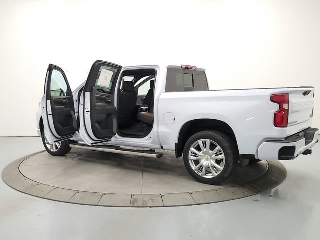 New 2026 Chevrolet Silverado 1500 High Country AWD/4WD image 13