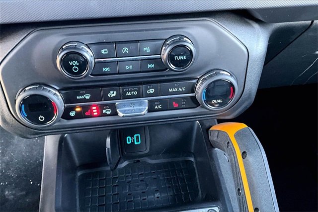 Used 2024 Ford Bronco Badlands image 16