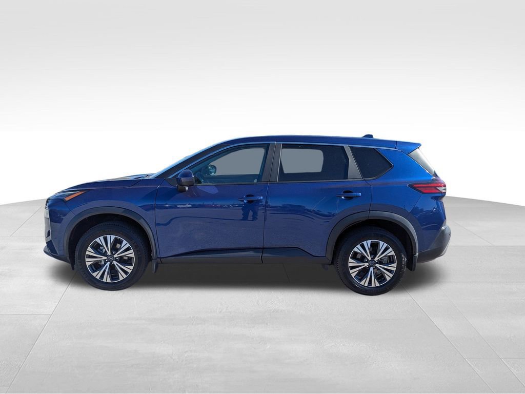 Used 2023 Nissan Rogue SV image 5