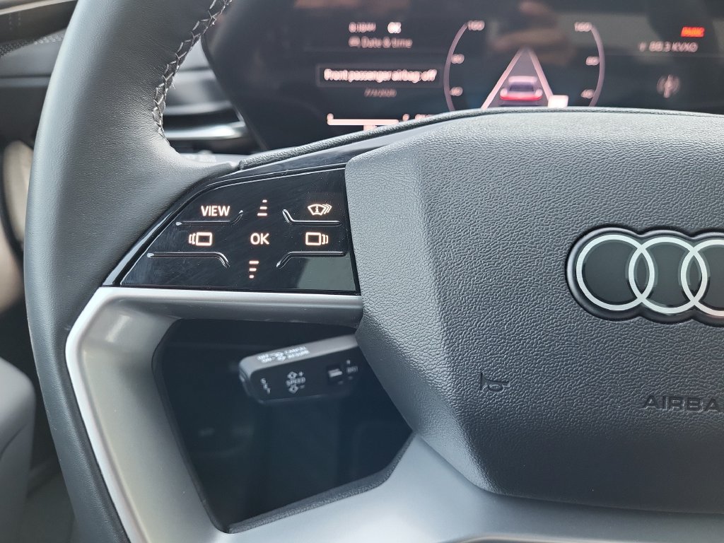 Used 2025 Audi Q5 Premium Plus w/ Premium Plus AWD/4WD image 17