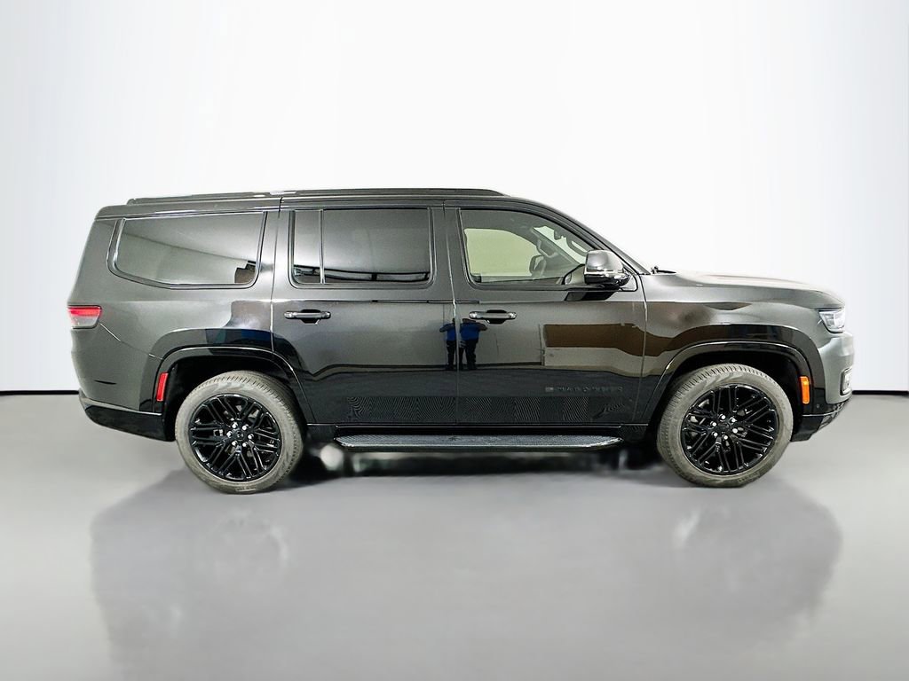 Used 2024 Jeep Wagoneer Series II AWD/4WD image 4
