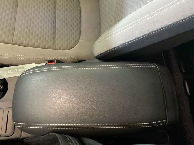 Used 2020 Ford Escape SE Sport image 36