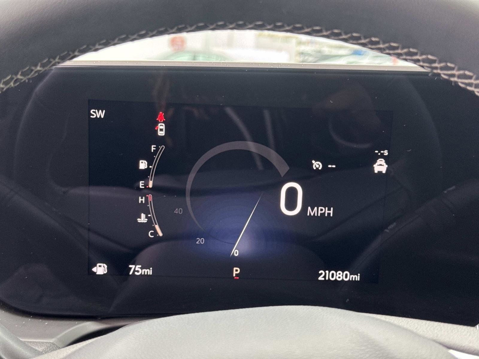 Used 2025 Buick Encore GX Avenir w/ Avenir Convenience Package image 11