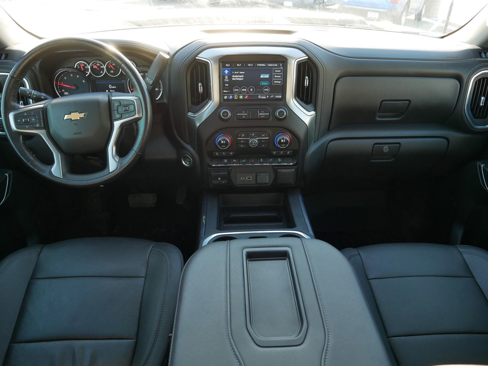 Used 2022 Chevrolet Silverado 3500 LTZ w/ LTZ Convenience Package image 23