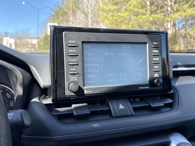 Used 2022 Toyota RAV4 XLE image 10