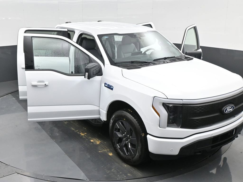 New 2025 Ford F150 Lightning Flash image 38