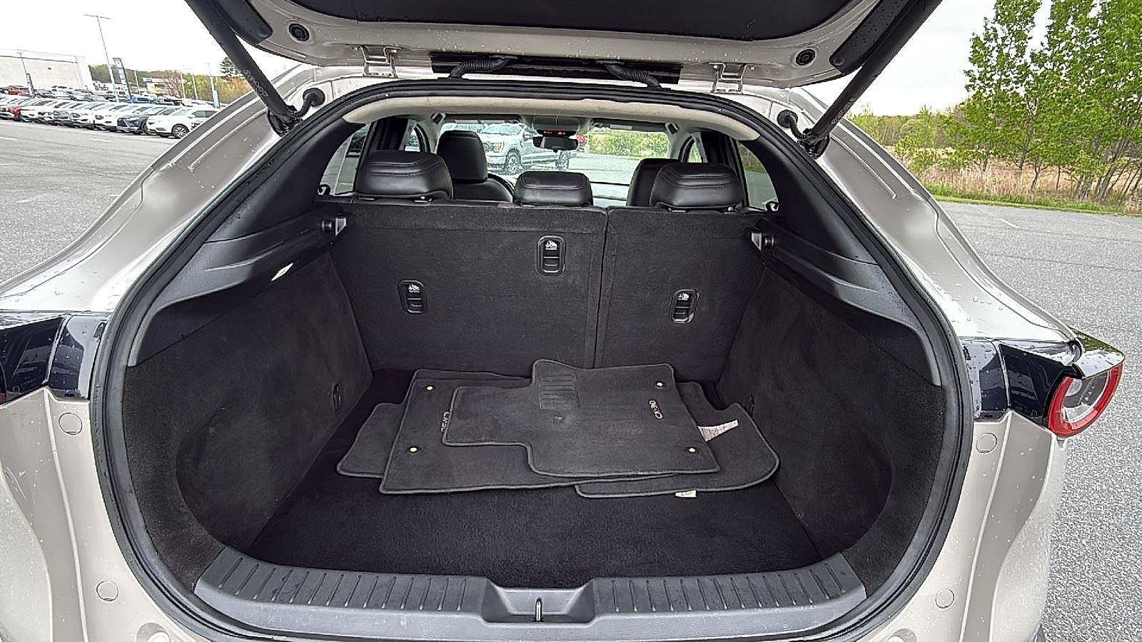 Used 2023 MAZDA CX-30 AWD 2.5 S w/ Premium Package image 19