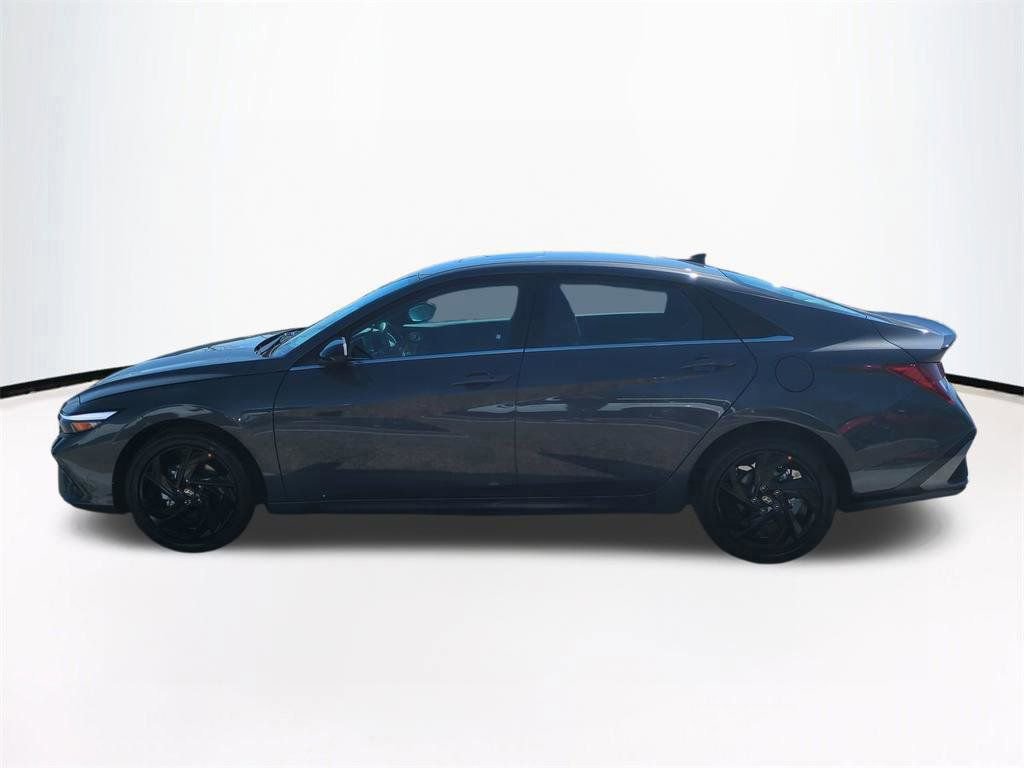 New 2026 Hyundai Elantra SEL Sport image 8