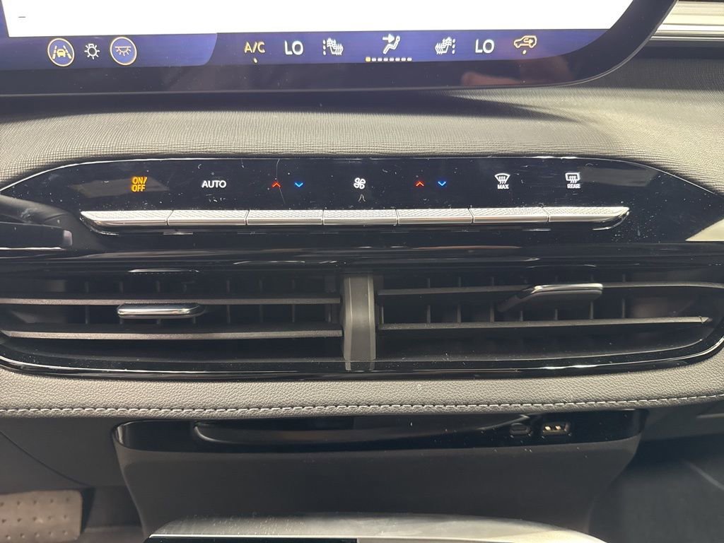 New 2026 Buick Enclave Preferred w/ Power Package image 15