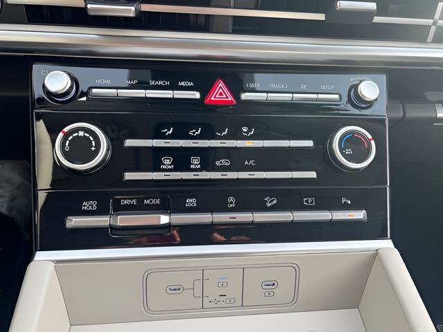 New 2026 Hyundai Santa Fe SE AWD/4WD image 18