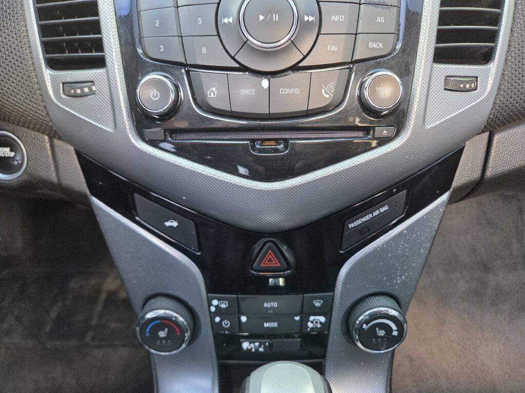 Used 2015 Chevrolet Cruze LTZ w/ Sun, Sound and Sport Package image 29