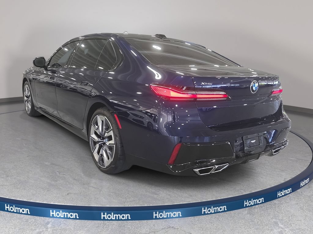 Certified 2023 BMW 760i xDrive AWD/4WD image 7