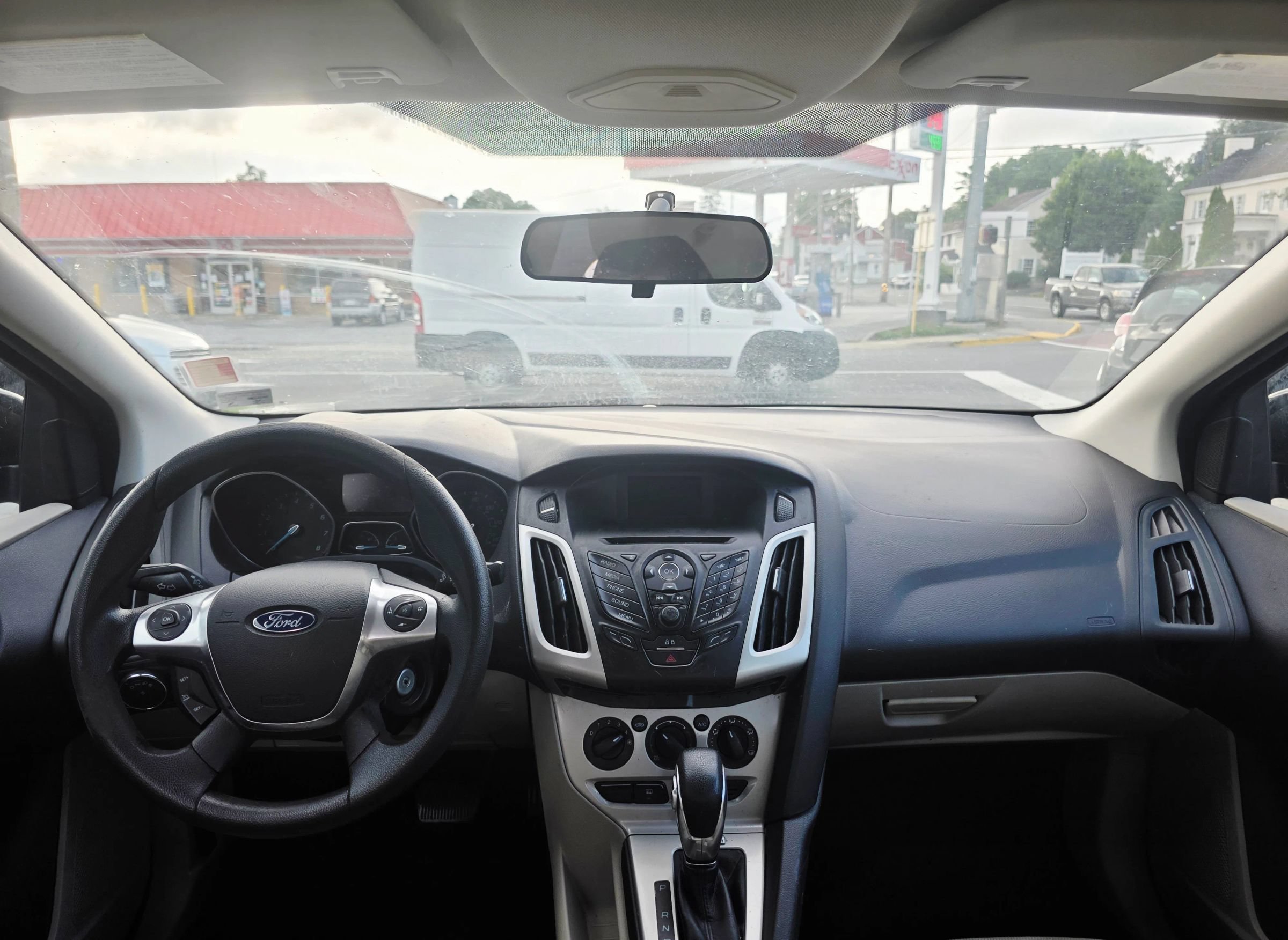 Used 2014 Ford Focus SE FWD image 15