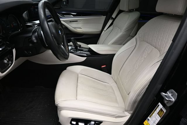 Used 2018 BMW M550i xDrive AWD/4WD image 26