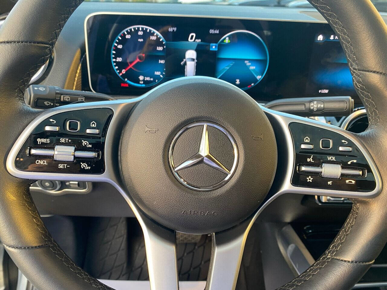 Used 2020 Mercedes-Benz GLB 250 4MATIC image 24