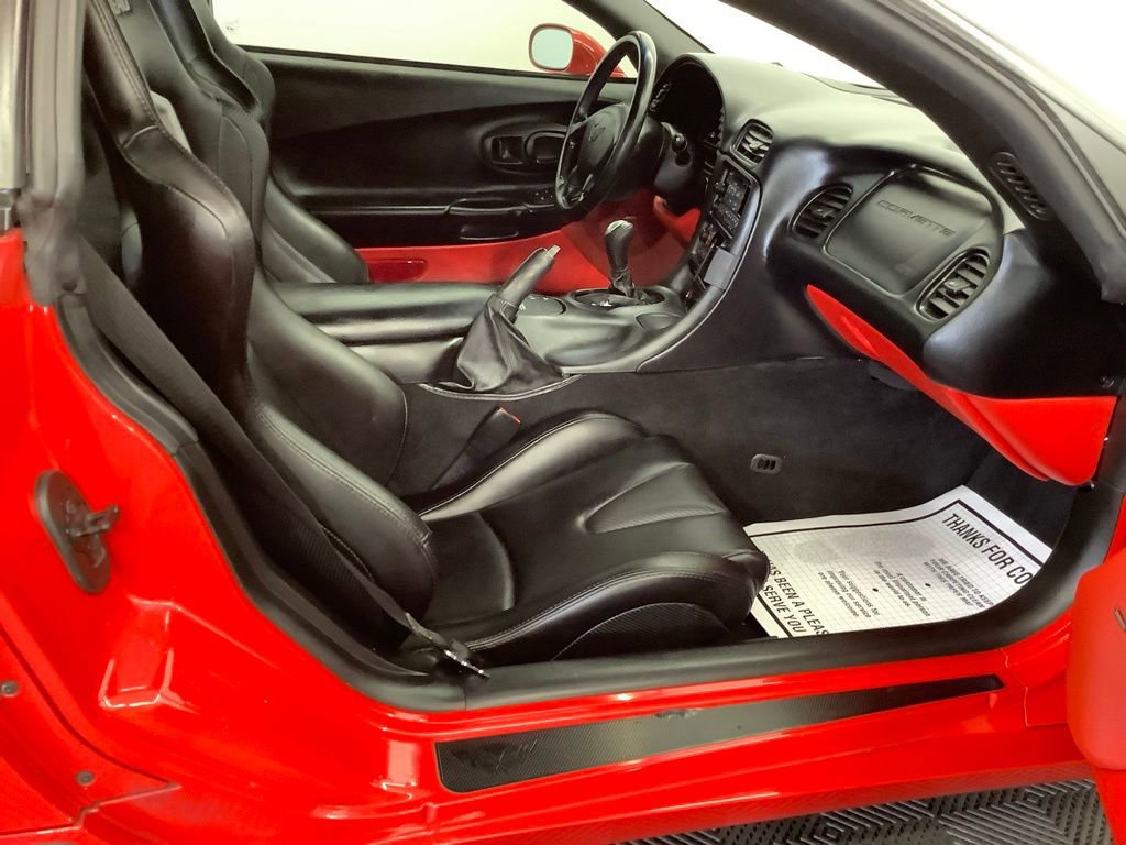 Used 2002 Chevrolet Corvette Z06 w/ Memory Pkg RWD image 28