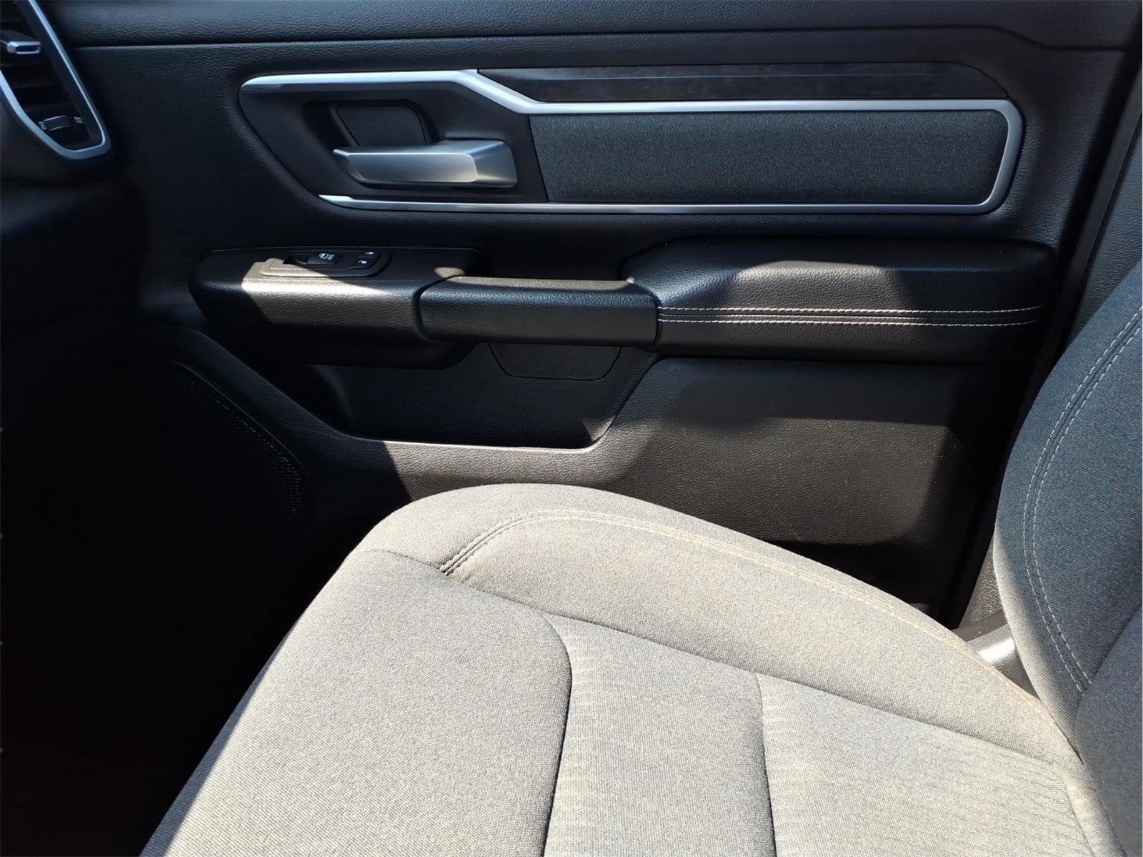 Used 2022 RAM 1500 Big Horn AWD/4WD image 22