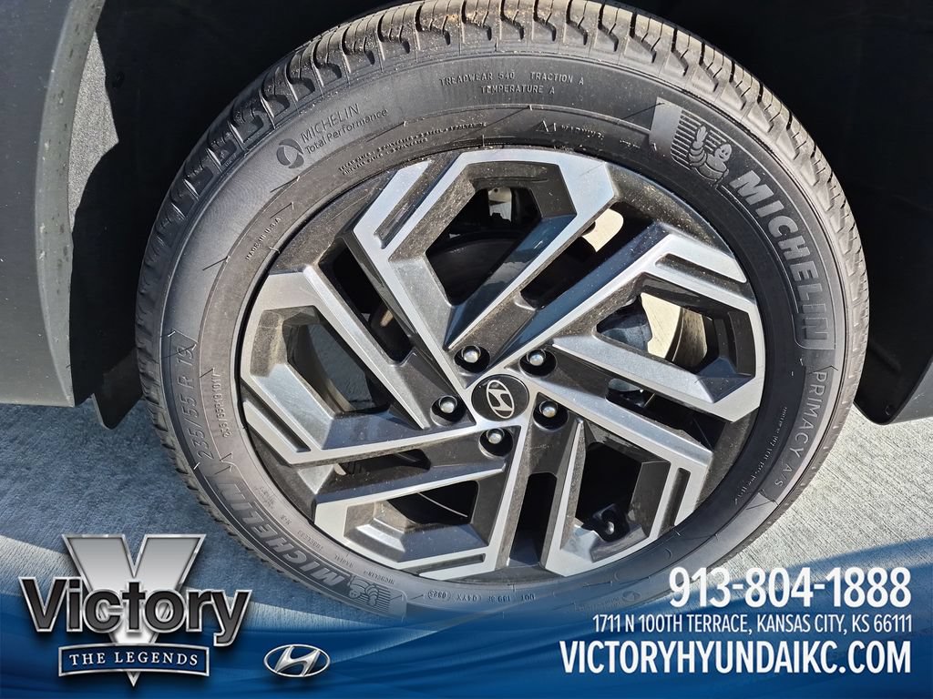 Used 2025 Hyundai Tucson Limited AWD/4WD image 27