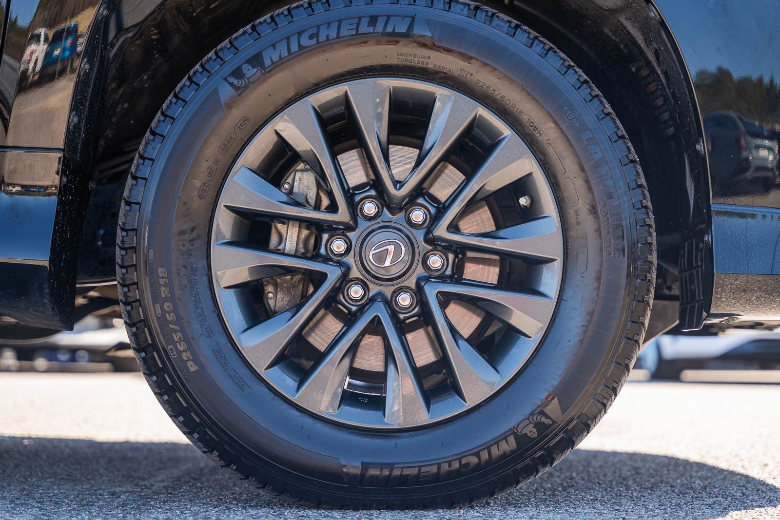 Used 2023 Lexus GX 460 Premium w/ Premium Package image 8