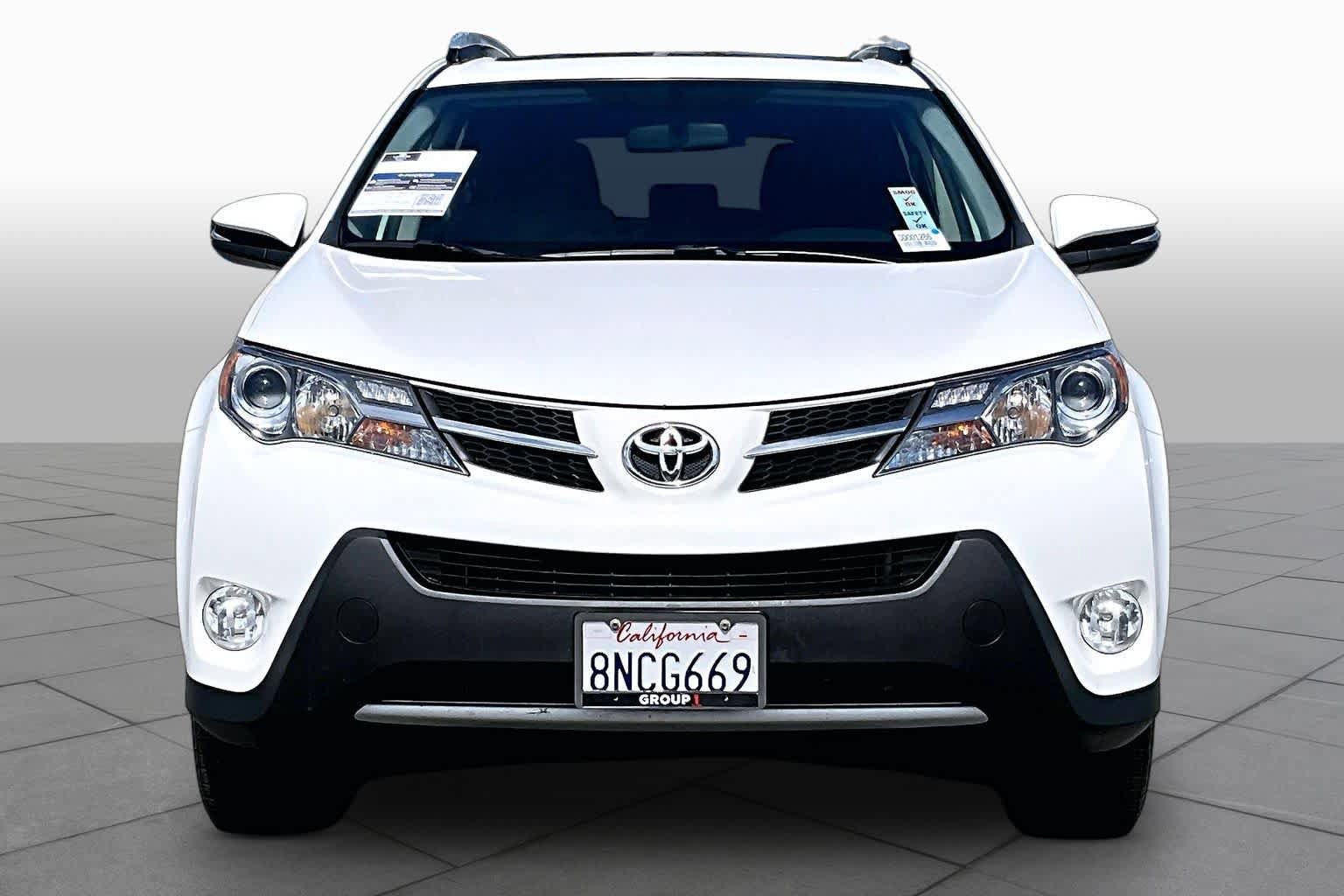 Used 2013 Toyota RAV4 XLE AWD/4WD image 3
