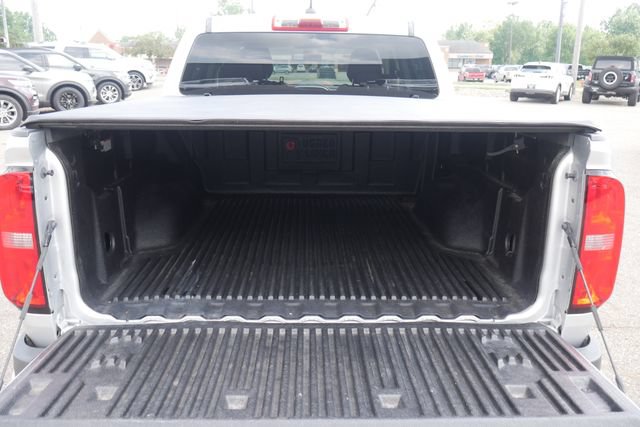 Used 2018 Chevrolet Colorado LT AWD/4WD image 9