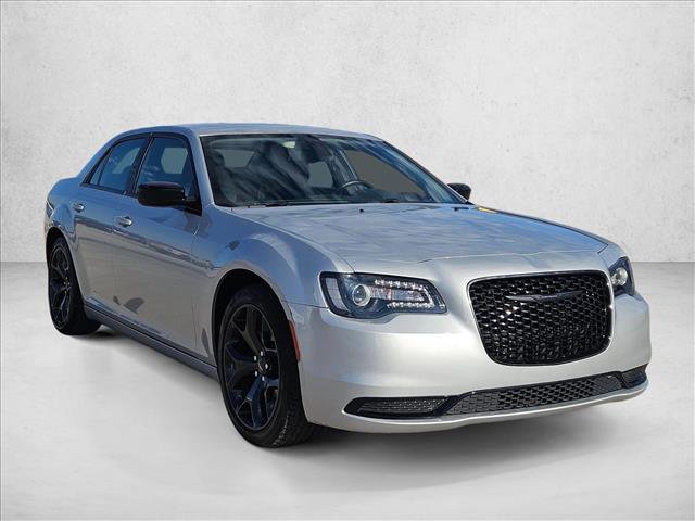 Used 2021 Chrysler 300 Touring w/ Sport Appearance Package image 4