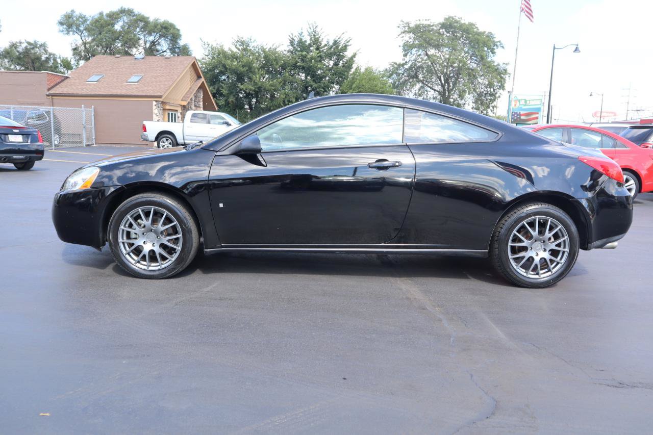 Used 2008 Pontiac G6 GT w/ Sun And Sound Package FWD image 2