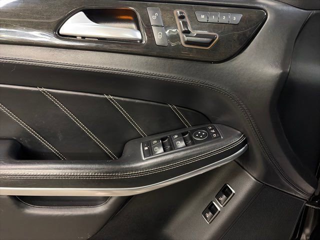 Used 2015 Mercedes-Benz GL 63 AMG 4MATIC image 15