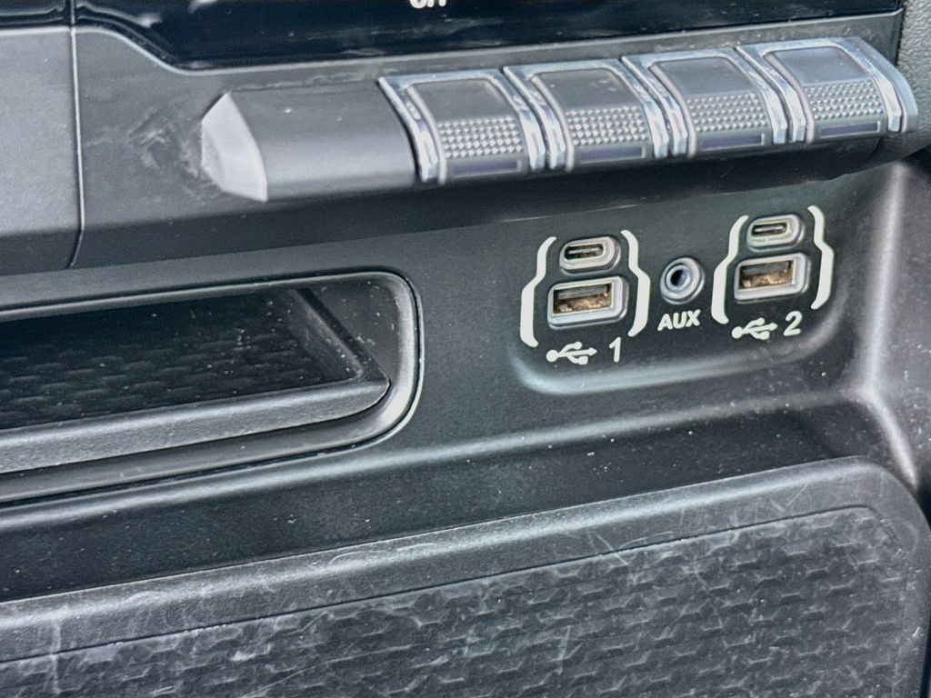 Used 2020 RAM 1500 Big Horn AWD/4WD image 17