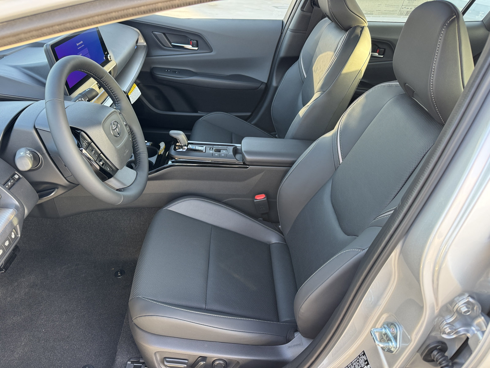 New 2027 Toyota Prius Limited FWD image 2