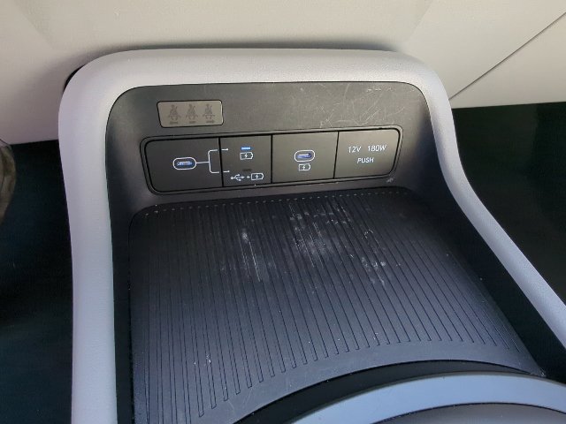 Used 2025 Hyundai Kona SEL AWD/4WD image 21