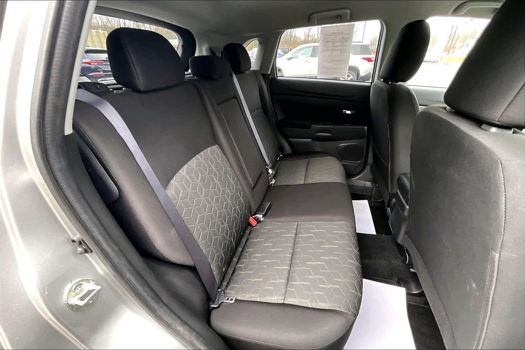 Used 2022 Mitsubishi Outlander Sport ES image 26