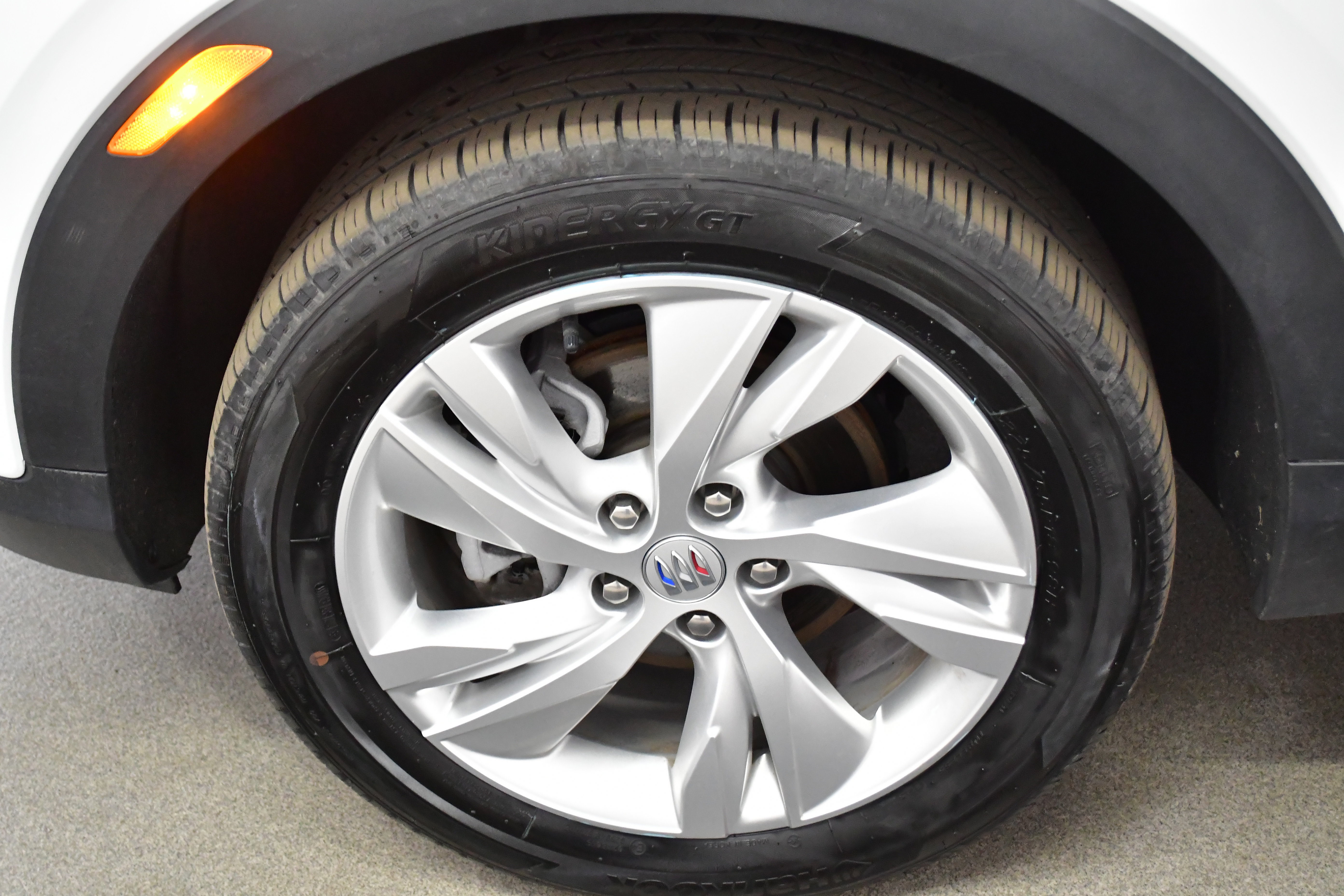 Used 2025 Buick Encore GX Preferred image 35