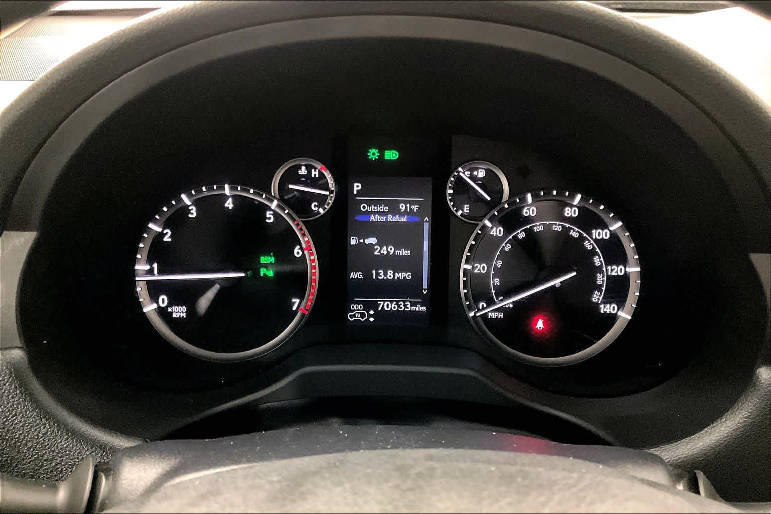 Used 2022 Lexus GX 460 Luxury w/ Accessory Package AWD/4WD image 24