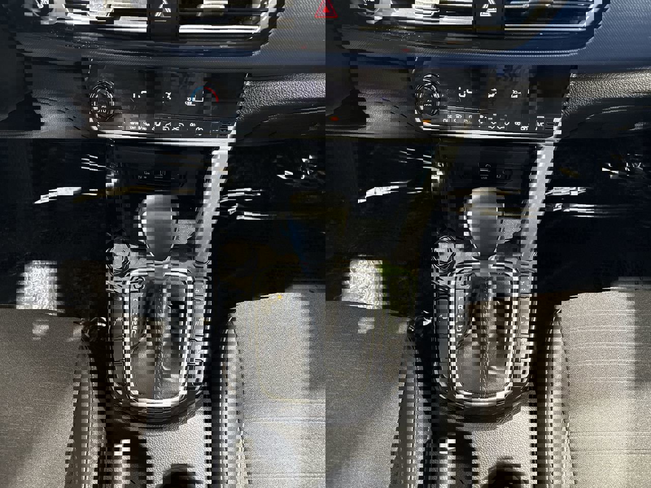 Used 2023 Kia Seltos S image 19