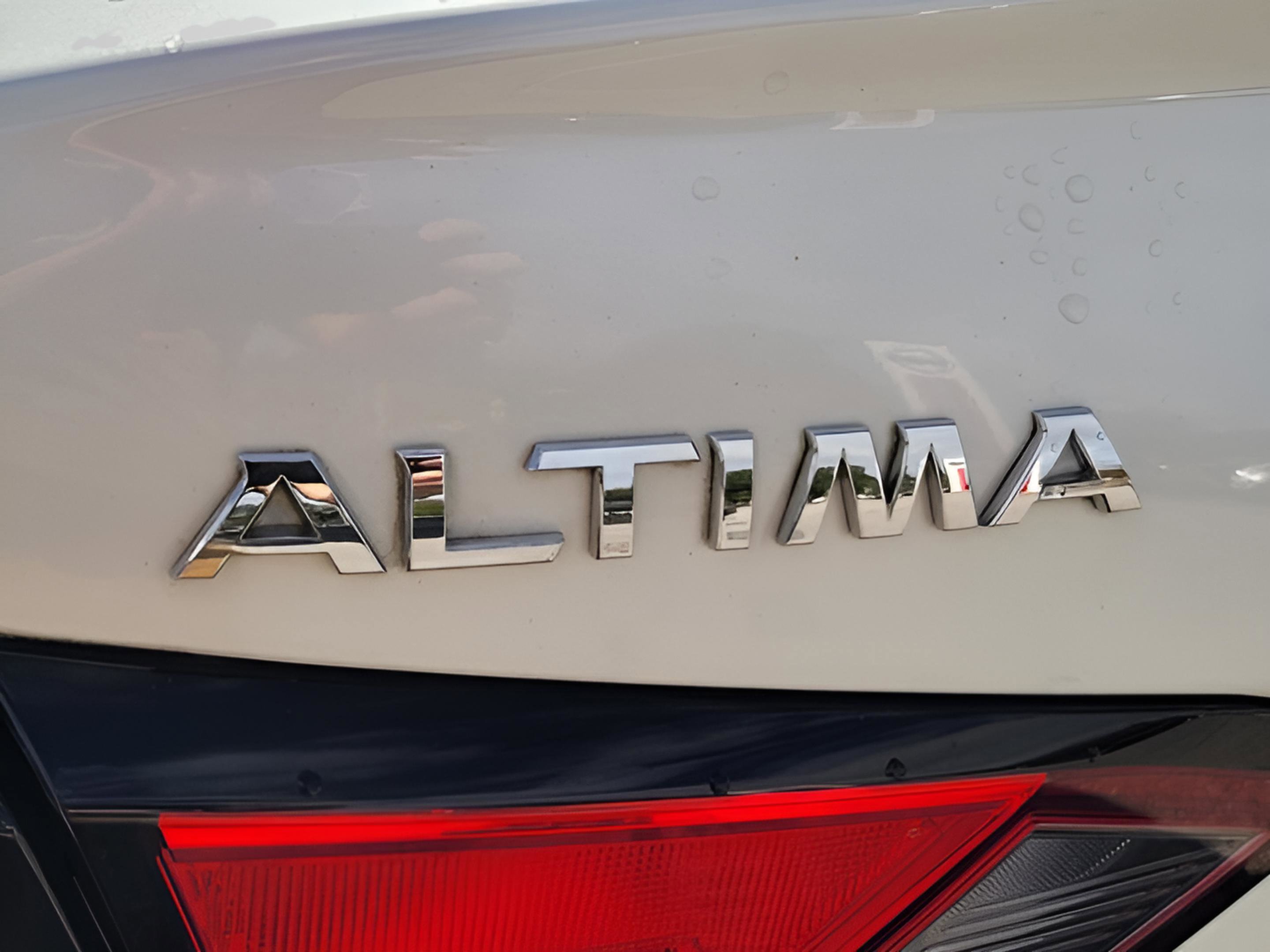 Used 2020 Nissan Altima 2.5 Platinum image 27