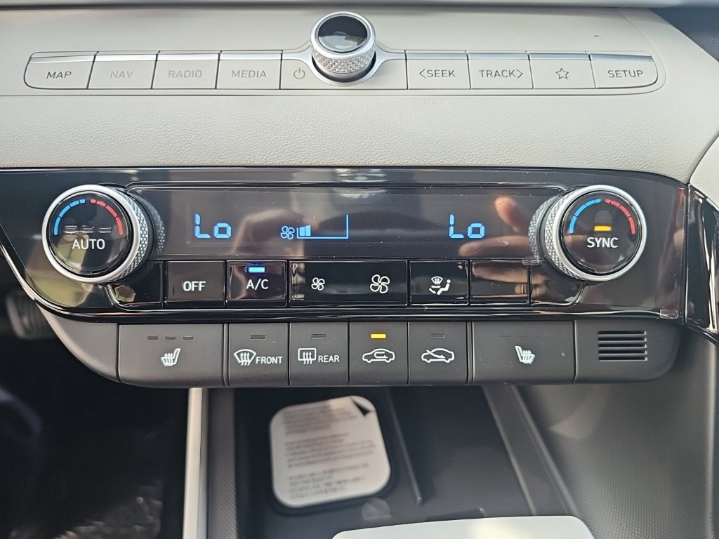New 2026 Hyundai Elantra Limited FWD image 20