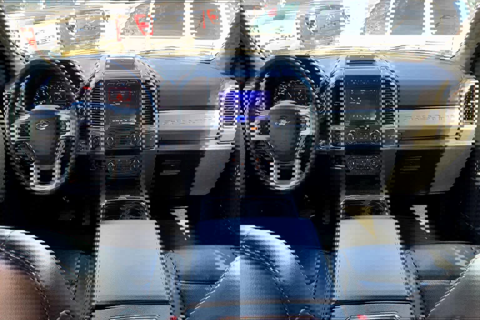 Used 2020 Ford F250 Lariat w/ Lariat Ultimate Package AWD/4WD image 14