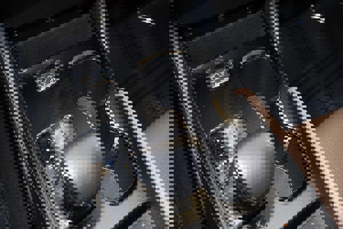 Used 2023 Lexus ES 300h w/ Premium Package image 28