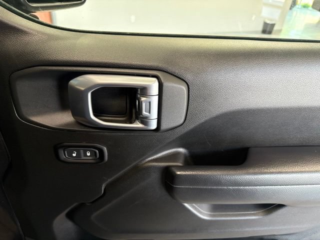 Used 2022 Jeep Gladiator Mojave w/ Cold Weather Group AWD/4WD image 48