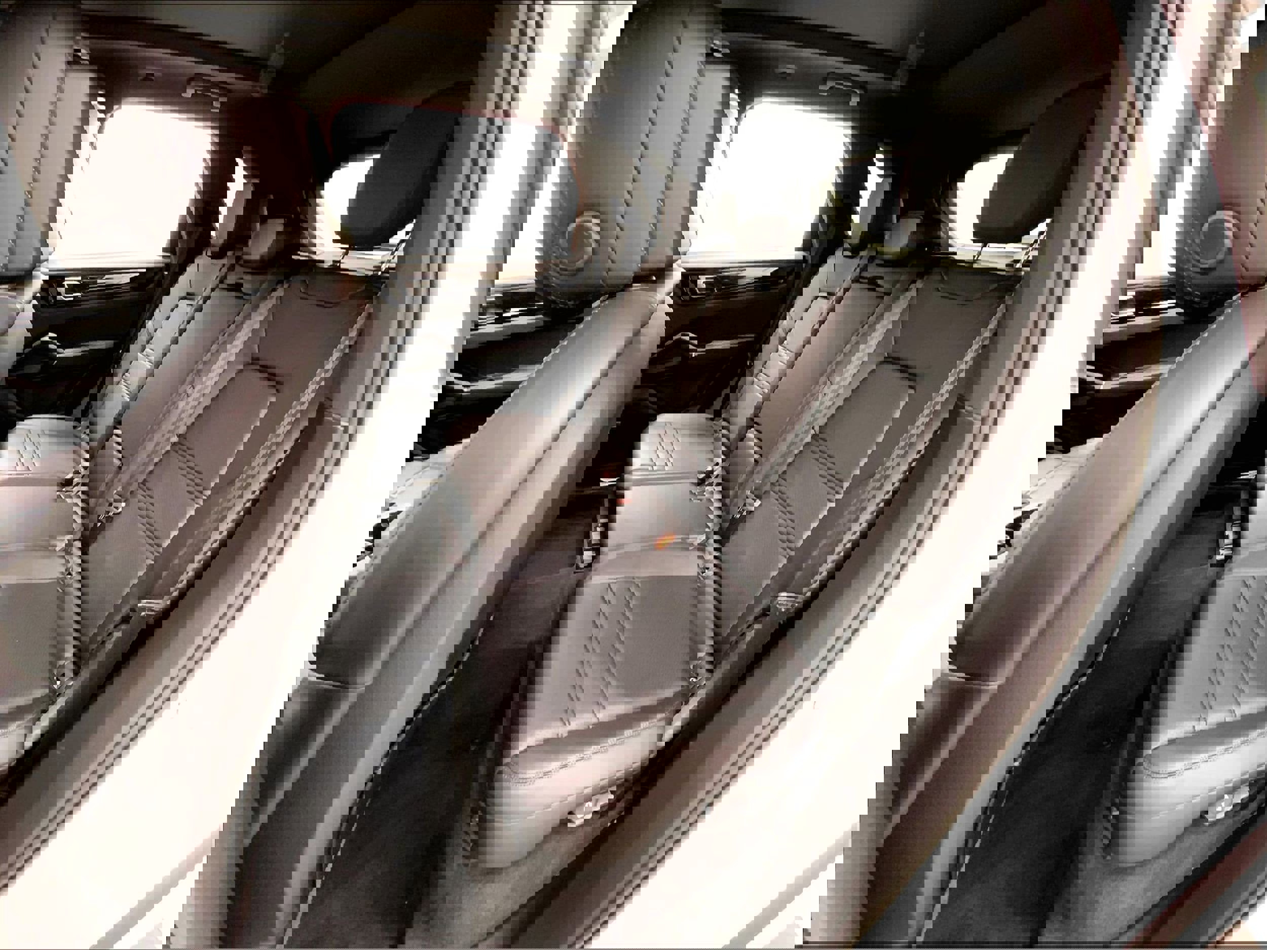 Used 2022 Porsche Cayenne E-Hybrid image 23