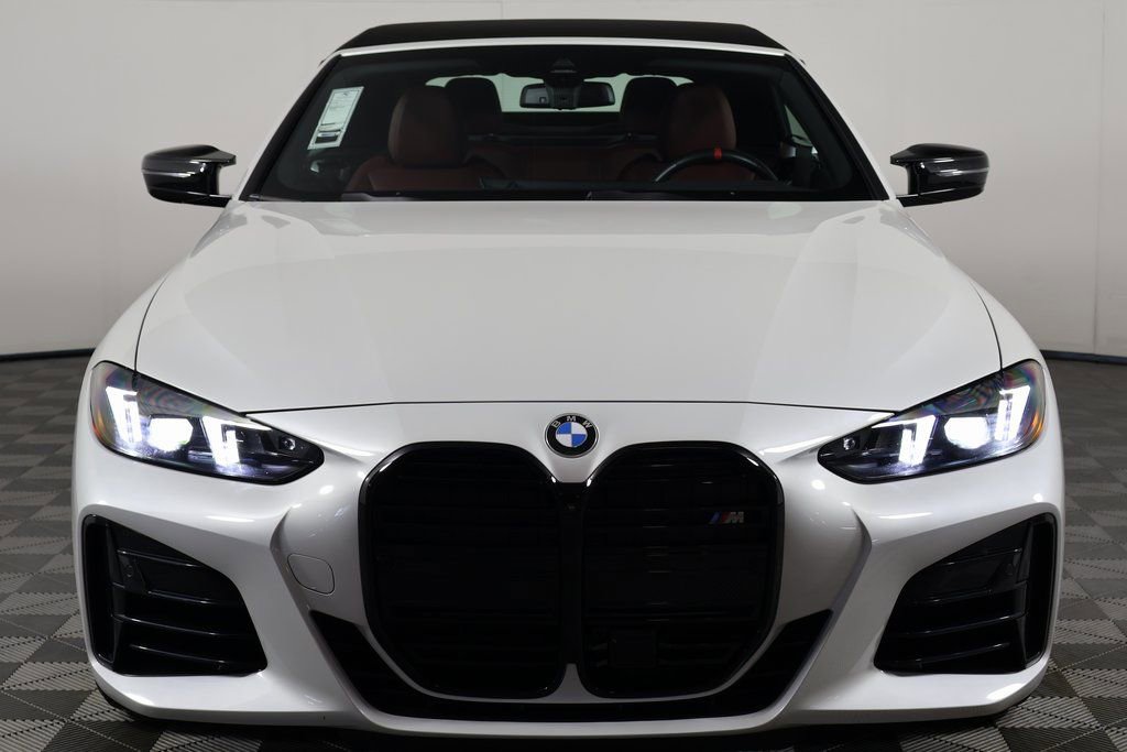 Used 2025 BMW M440i Convertible w/ Premium Package RWD image 2