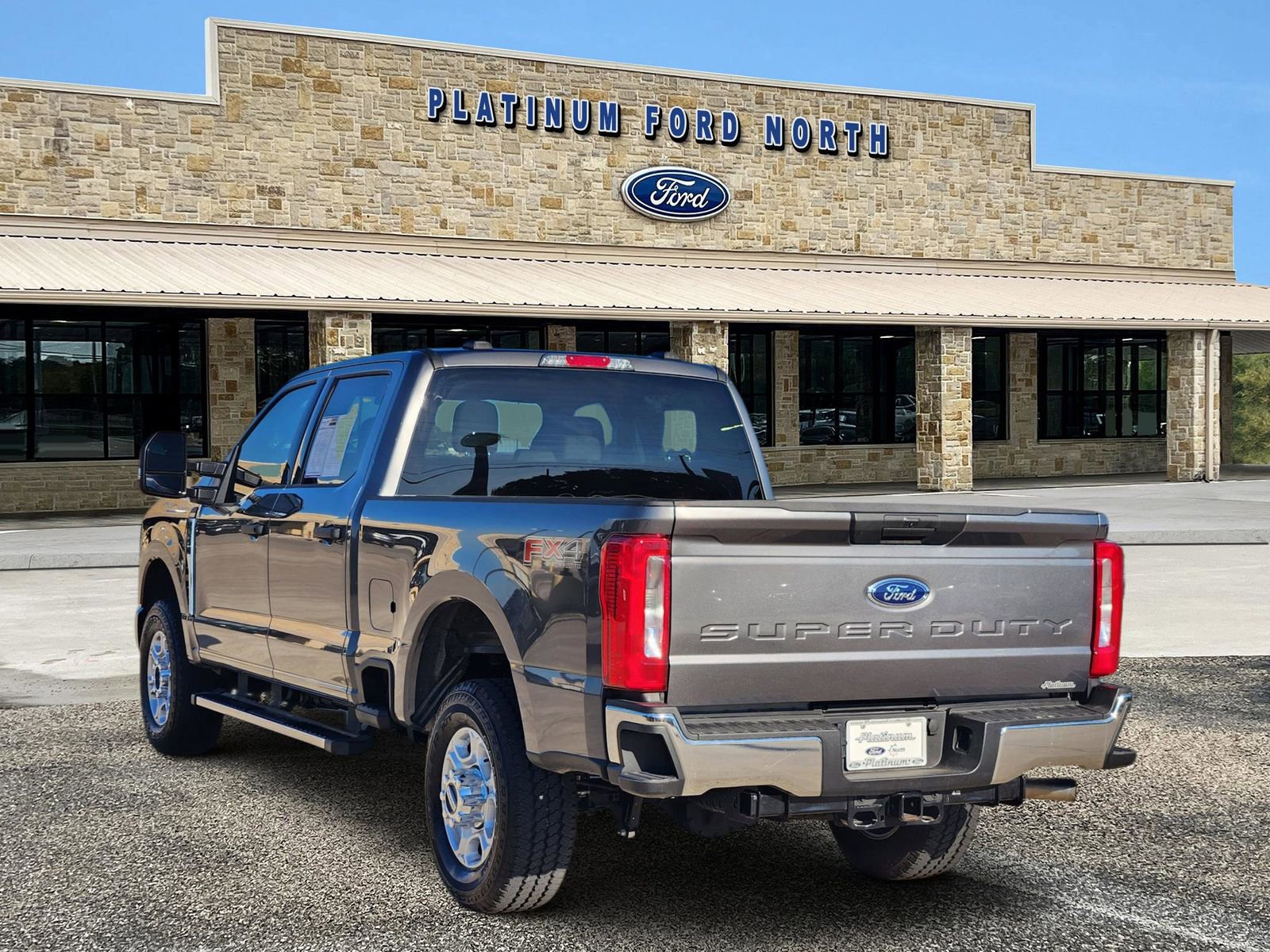 Used 2025 Ford F250 XLT w/ FX4 Off-Road Package AWD/4WD image 4
