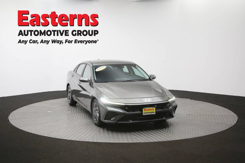 Used 2024 Hyundai Elantra SEL FWD image 49