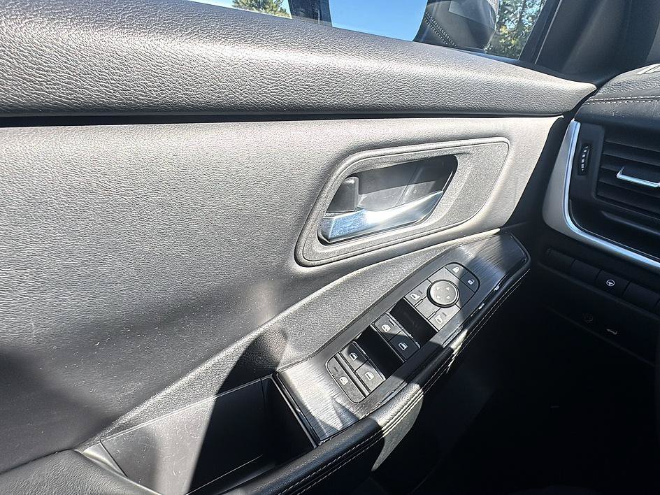 Certified 2025 Nissan Rogue SV AWD/4WD image 15