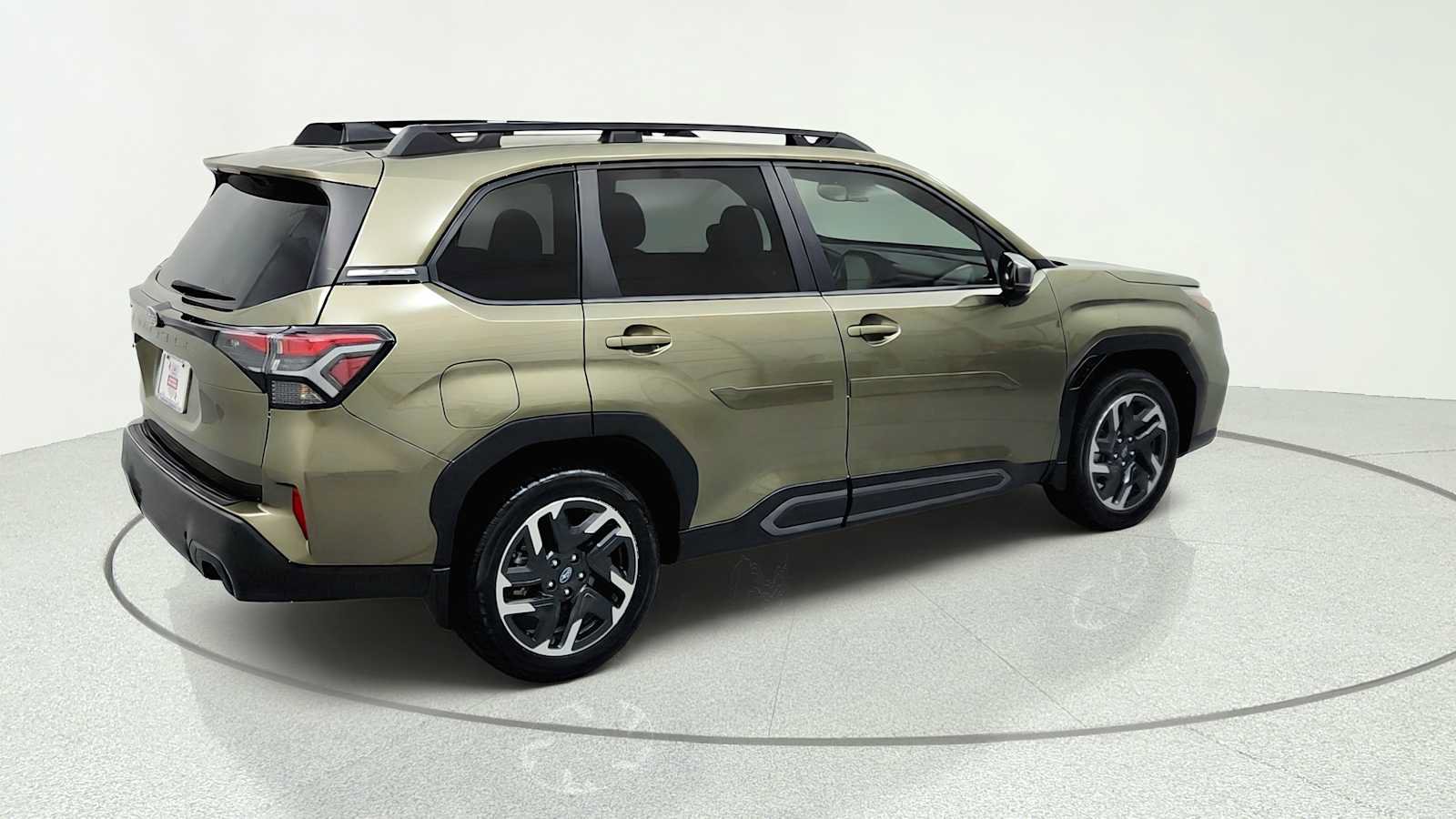 Certified 2025 Subaru Forester Limited w/ Popular Package #2 AWD/4WD image 9