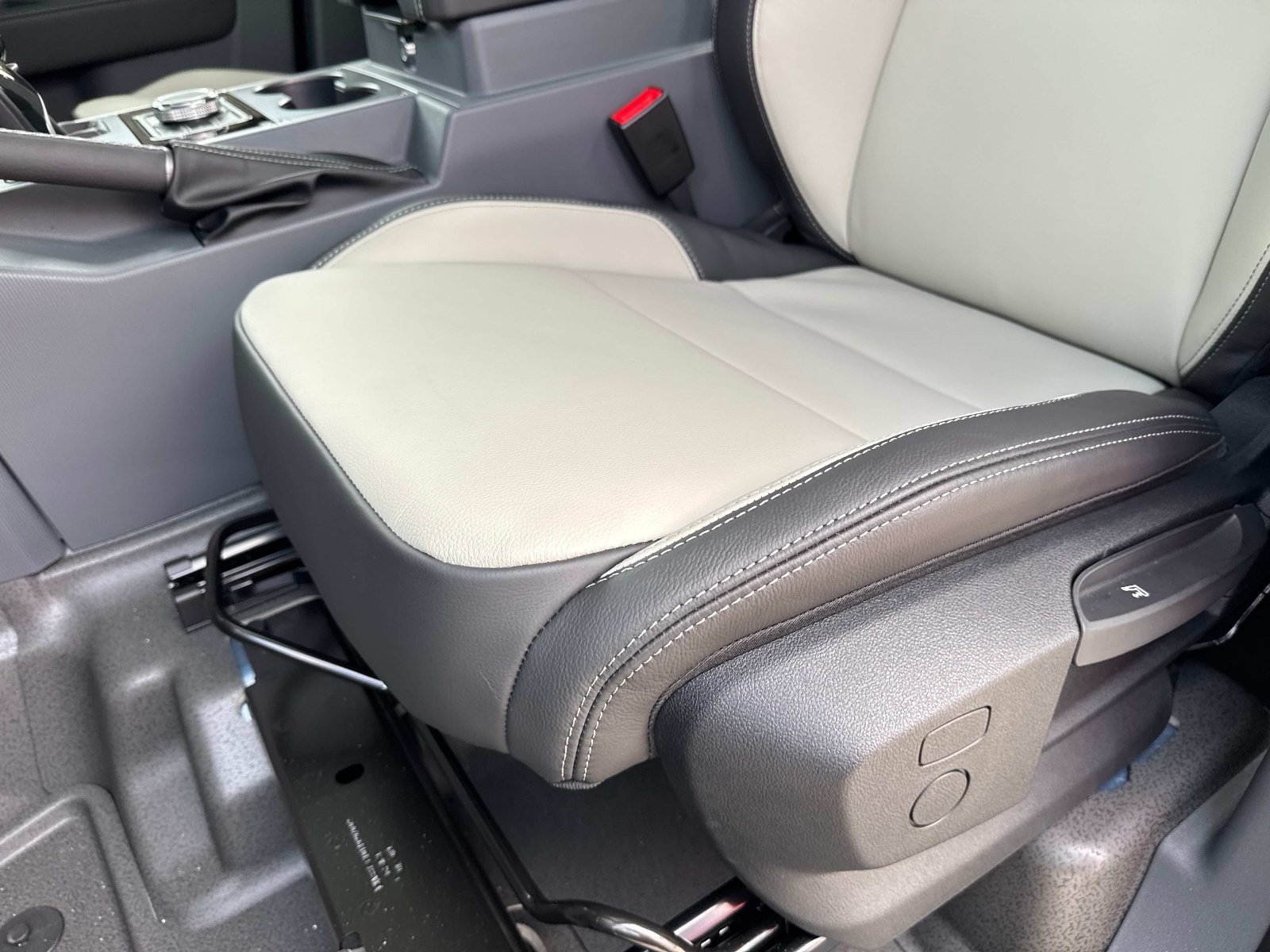 New 2025 INEOS Grenadier AWD/4WD image 19